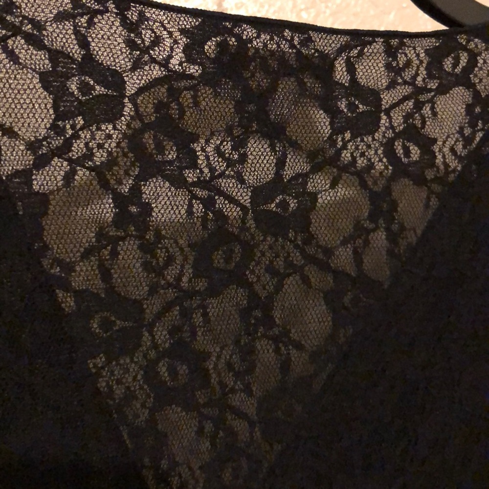 Top - Picture 2 of 2